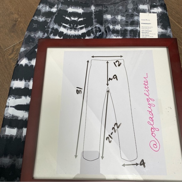 Old Navy Elevate Go Dry 7/8 Leggings - Picture 3 of 13